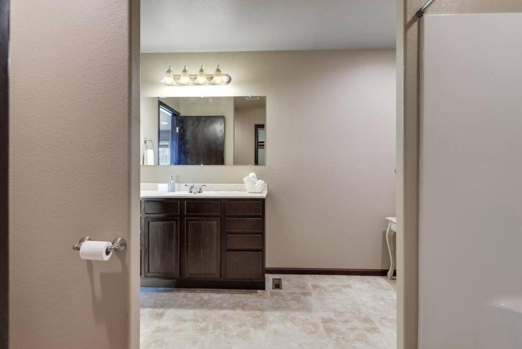 Large Home In The Most Convenient Location Rapid City Εξωτερικό φωτογραφία