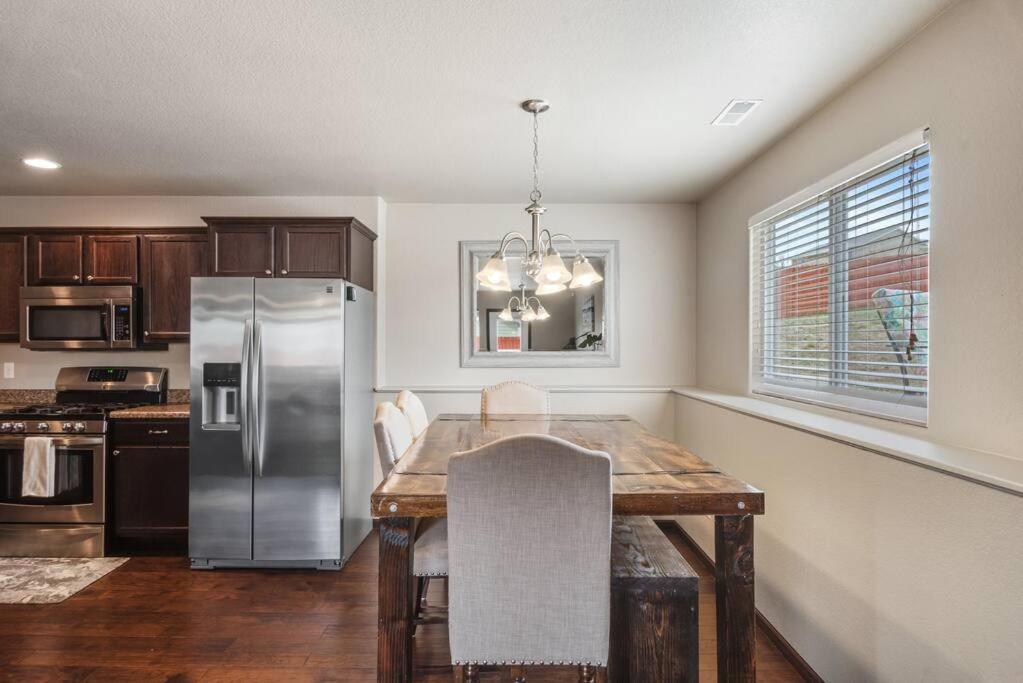 Large Home In The Most Convenient Location Rapid City Εξωτερικό φωτογραφία