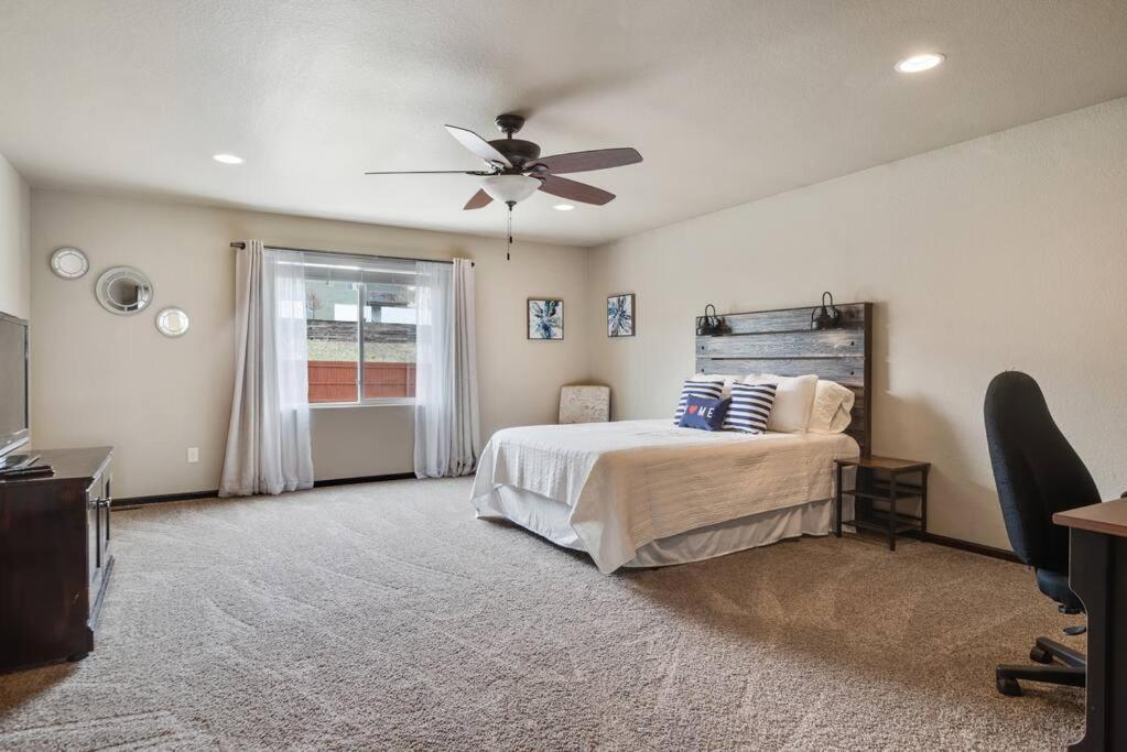Large Home In The Most Convenient Location Rapid City Εξωτερικό φωτογραφία